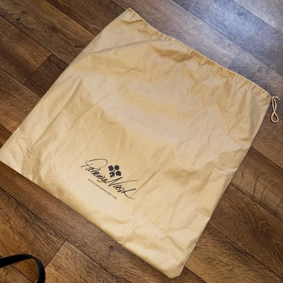 Patricia Nash Mili Leather Medium Crossbody w/ Coin Pouch & DustBag NWOT - Picture 9 of 9